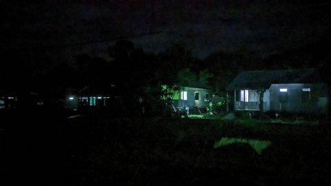 Kampung di Malam Hari